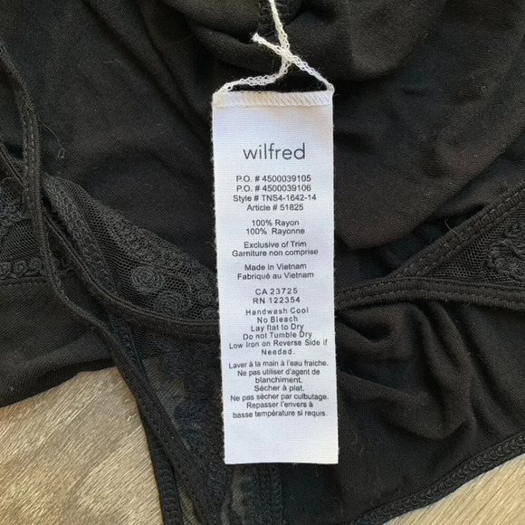 Aritzia Wilfred Cami Tank Top Paisley Lace Trim Criss Cross Back black size XS - Picture 12 of 13